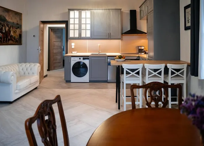 Liberty Square View Heritage Refined Flat *